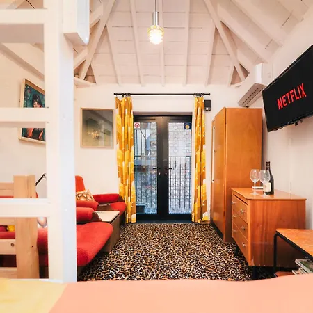 Apartamento Quirky And Cosy Soho Stables House Londres Exterior foto
